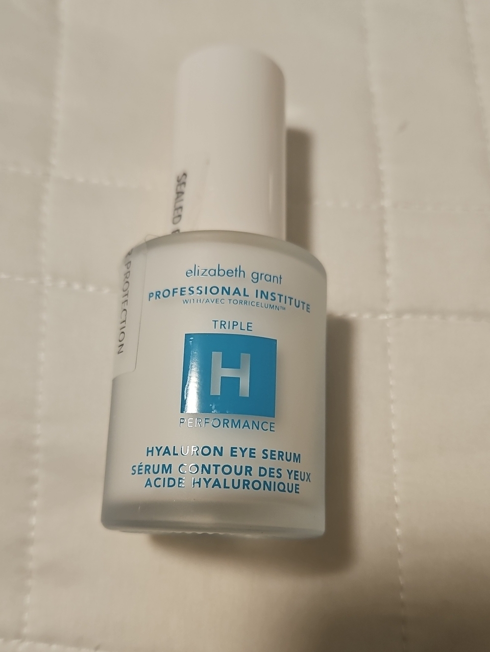 Elizabeth Grant Triple H Hyaluron Eye Serum - White & Blue